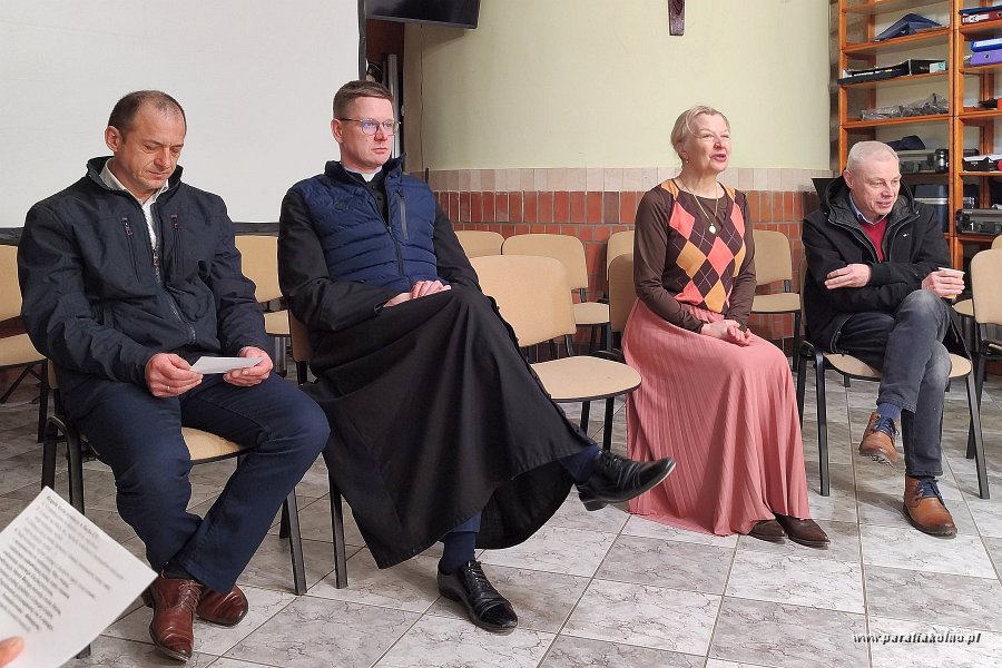 32 Spotkanie w atelier.jpg